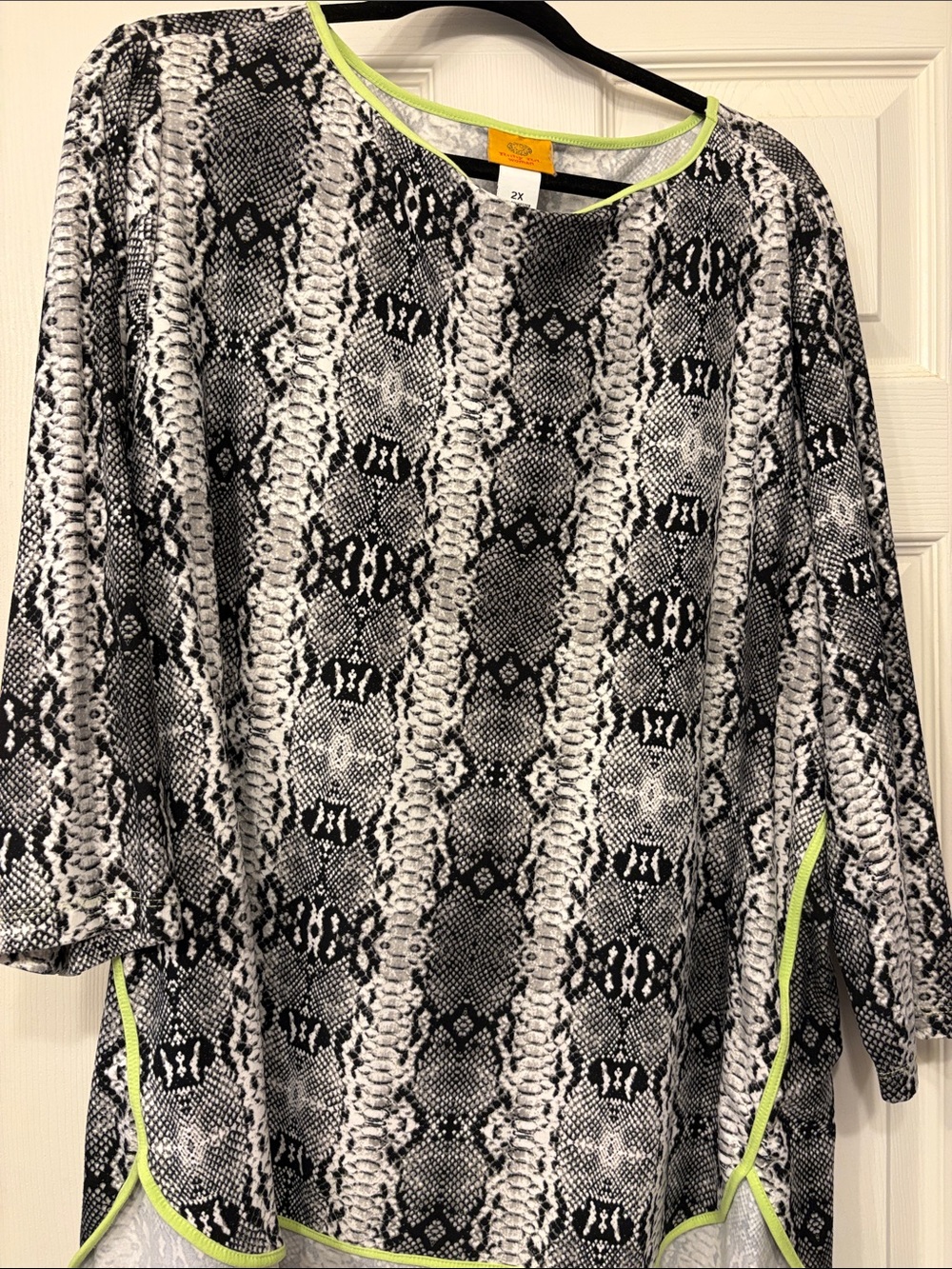 Ruby Rd. Black & White Snake-Print Blouse with Neon Yellow Trim
